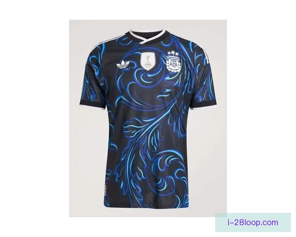 2026世界杯将使用更轻便高科技材质制作比赛球衣提升运动员表现